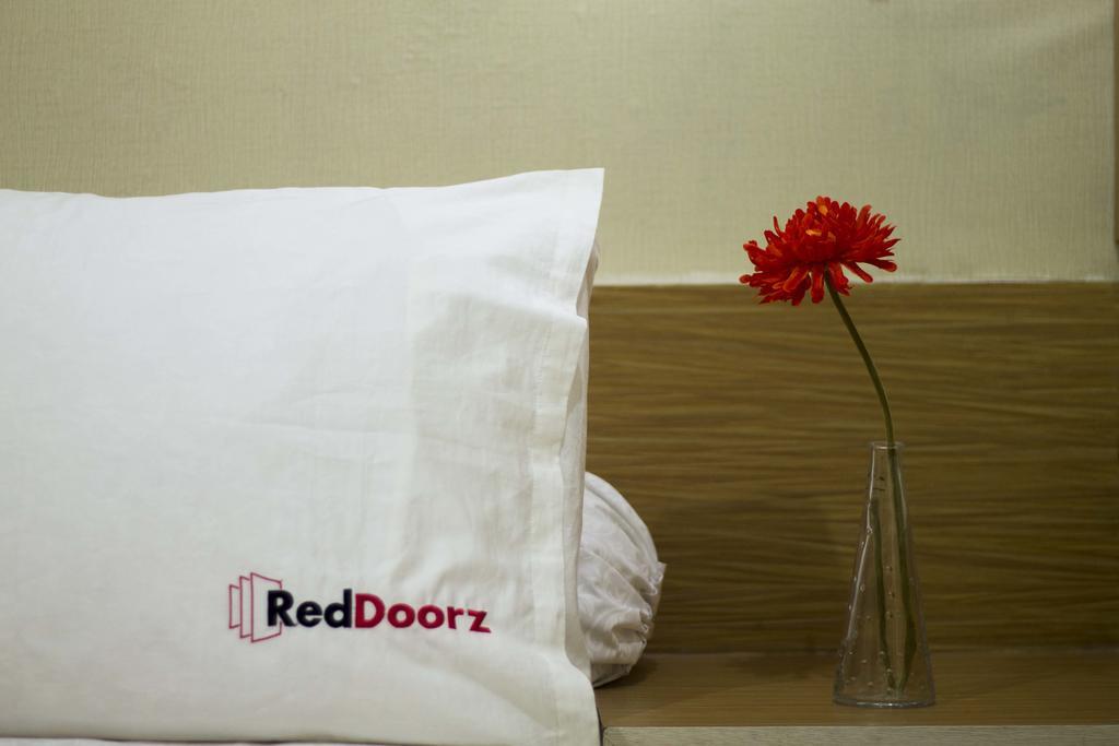 Reddoorz Near Tegalega Park Otel Bandung Dış mekan fotoğraf